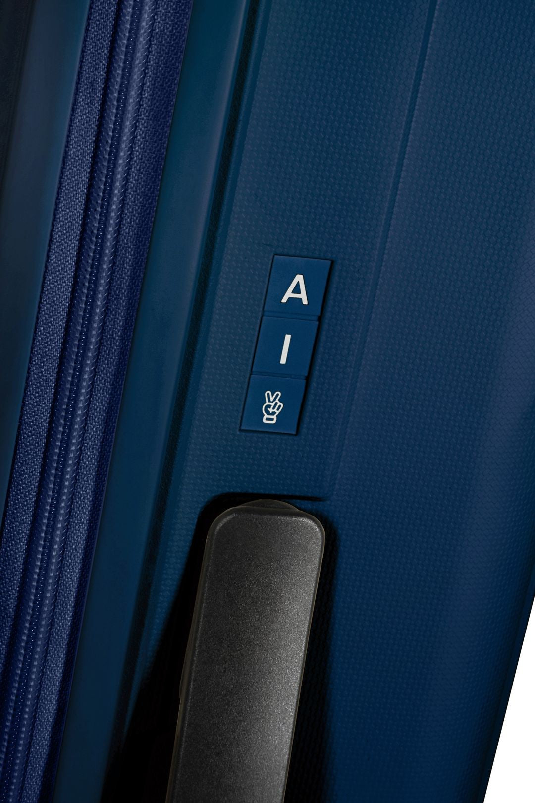 AMERICAN TOURISTER Mittlerer Koffer REJOY 68cm