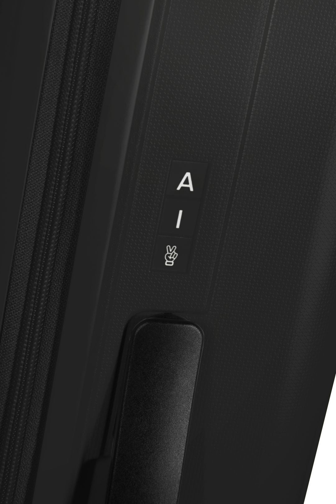 AMERICAN TOURISTER Mittlerer Koffer REJOY 68cm