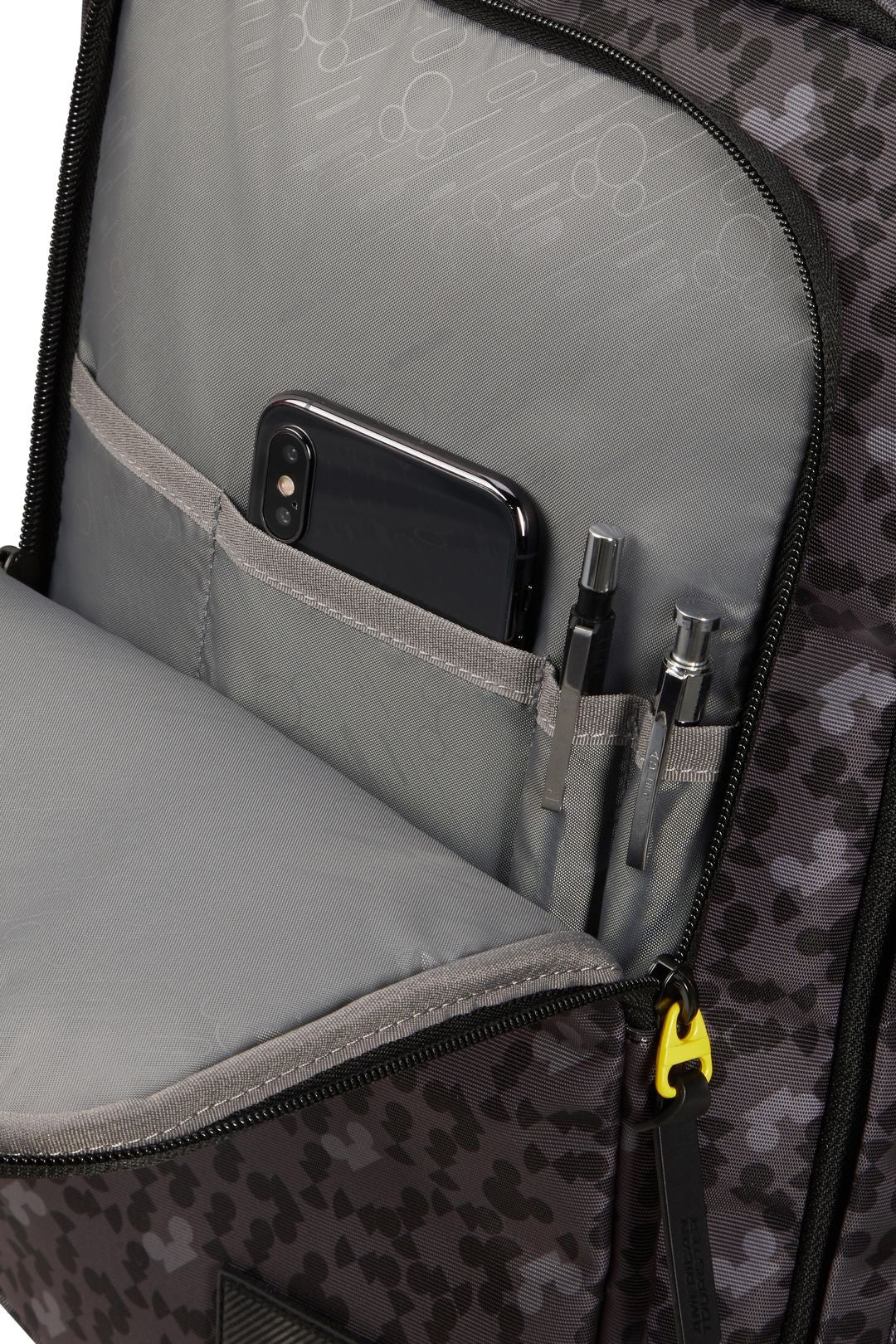 Pack Cabin suitcase Dashpop Disney + Backpack Take2cabin Disney of American Tourister