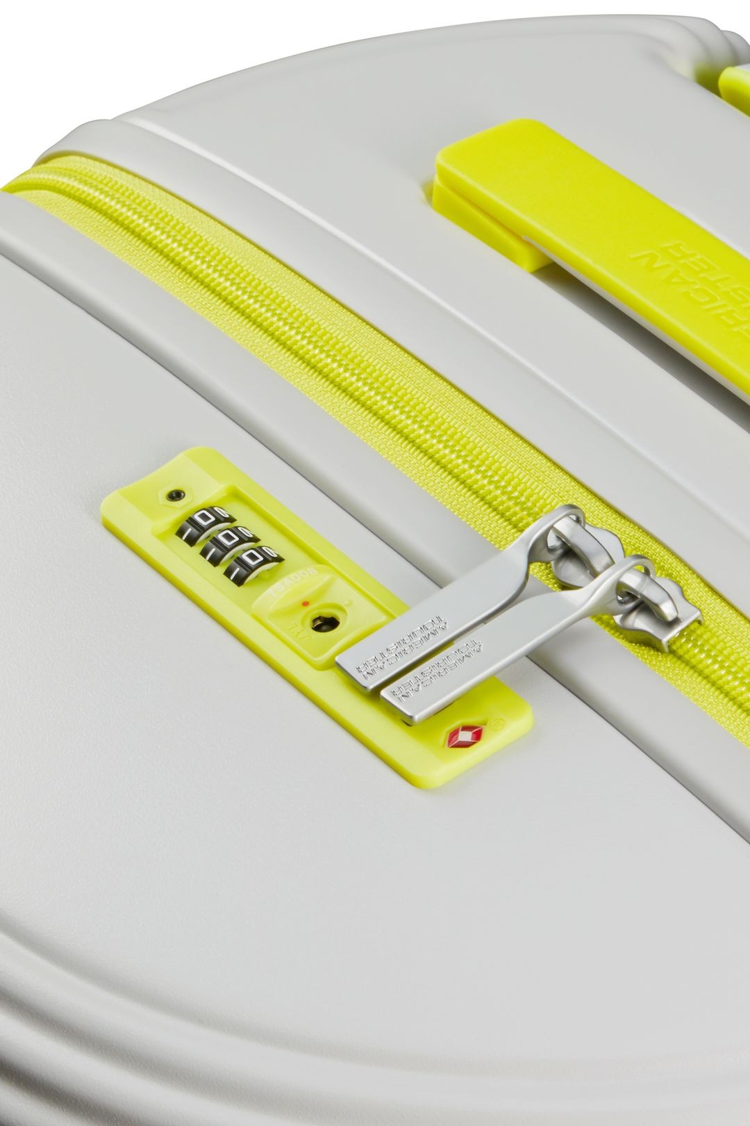 AMERICAN TOURISTER PACK TROLLEY ROLLIO 52/18cm und NECESER