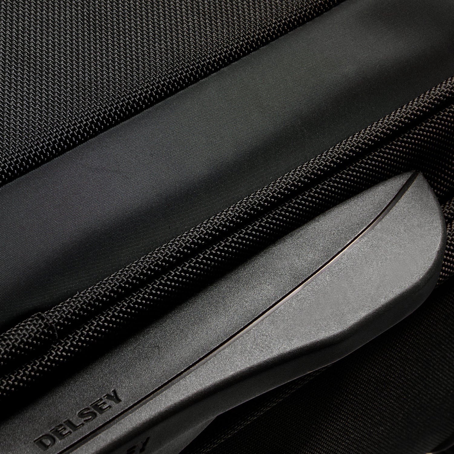 DELSEY PARVIS +. PILOT TROLLEY CABIN 2 COMPARTMENTS