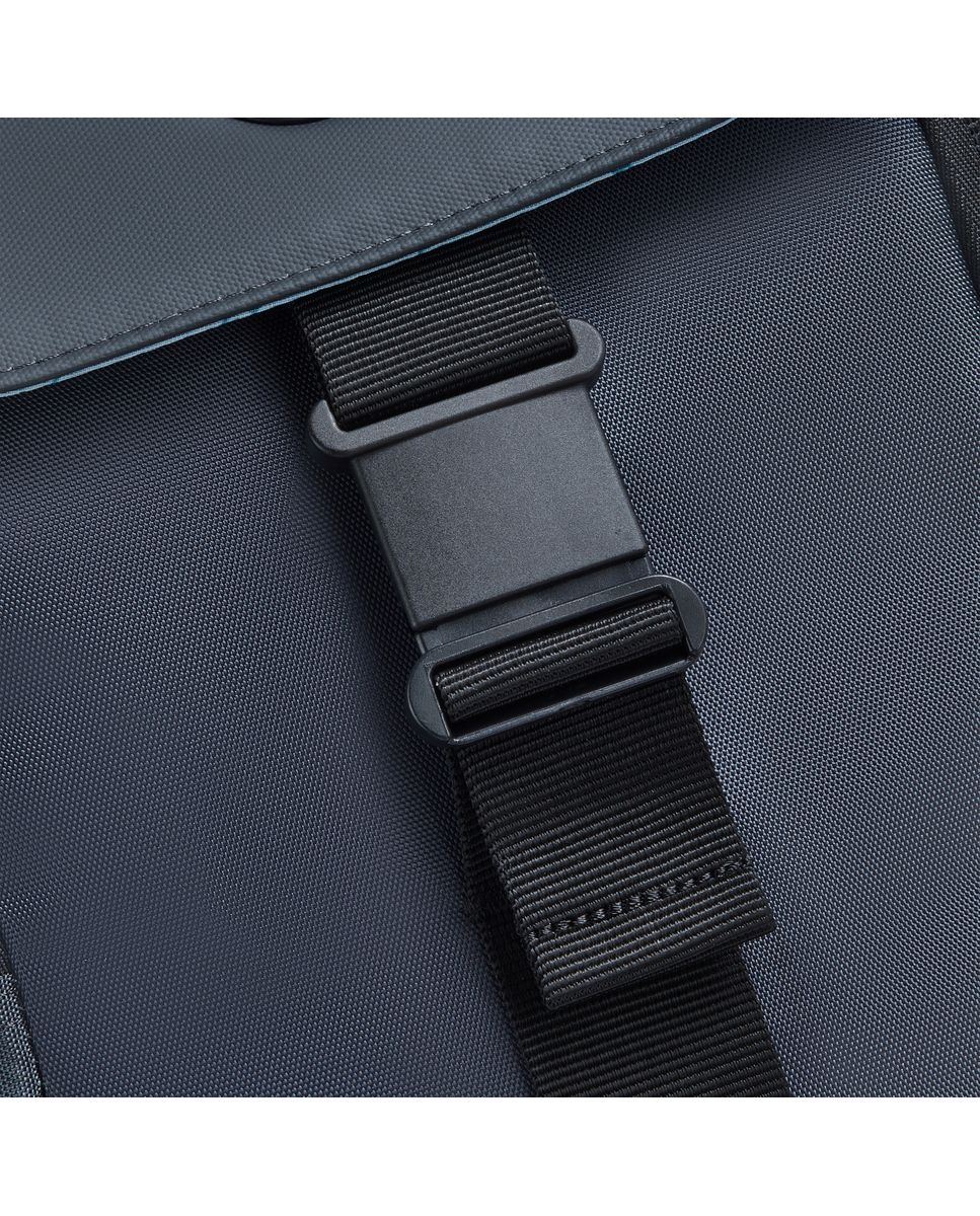 DELSEY SECURFLAP. PROTECTION BACKPACK PC 15''