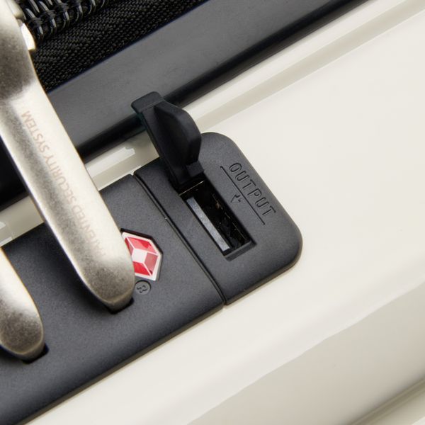 DELSEY SHADOW 5.0 TROLLEY SLIM EXPANDABLE 4 DOUBLE WHEELS 55CM