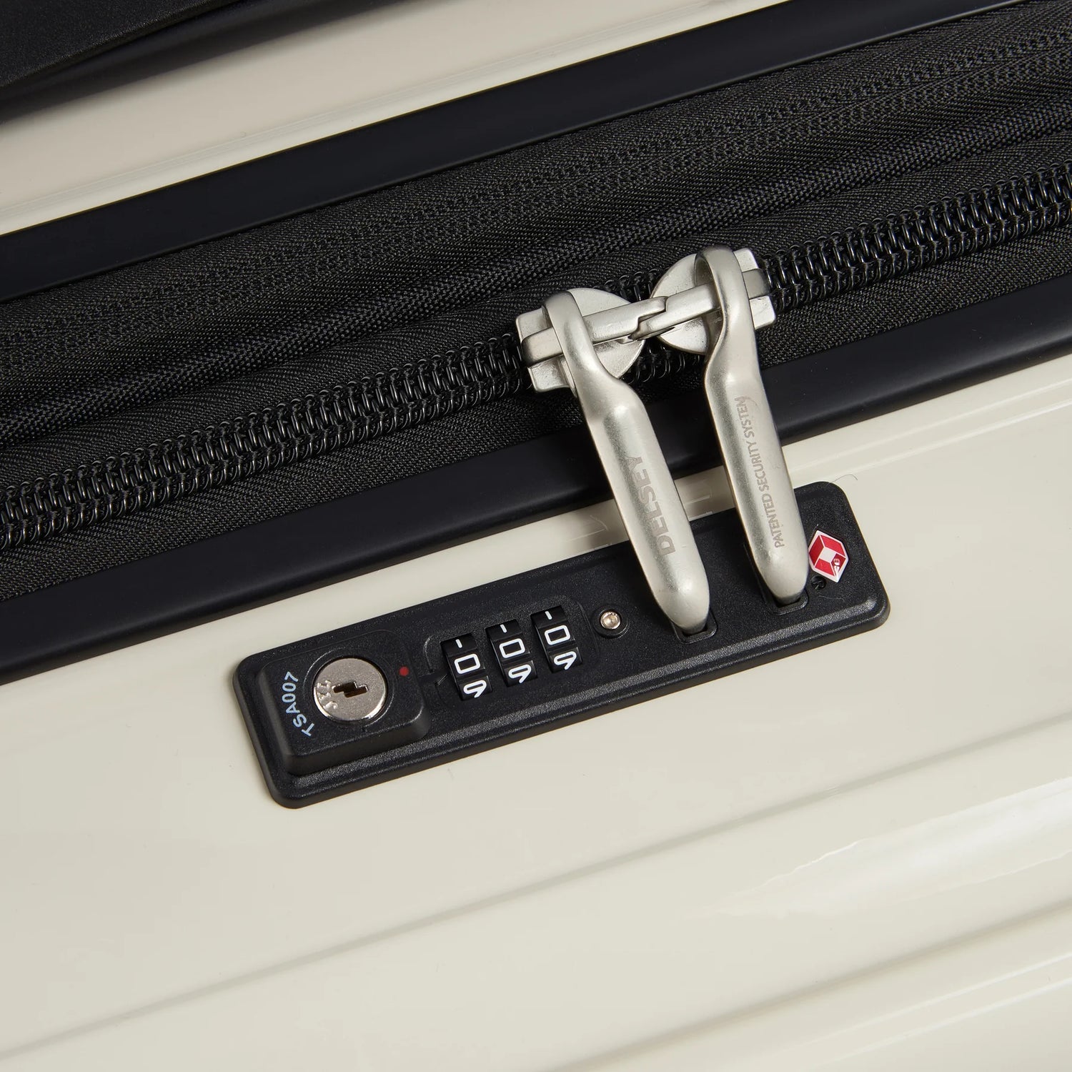 DELSEY SHADOW 5.0 TROLLEY EXPANDIBLE 66CM