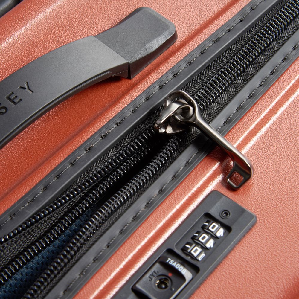 DELSEY MEDIUM TURENNE 2 RIGID SUITCASE WITH 82 L CAPACITY