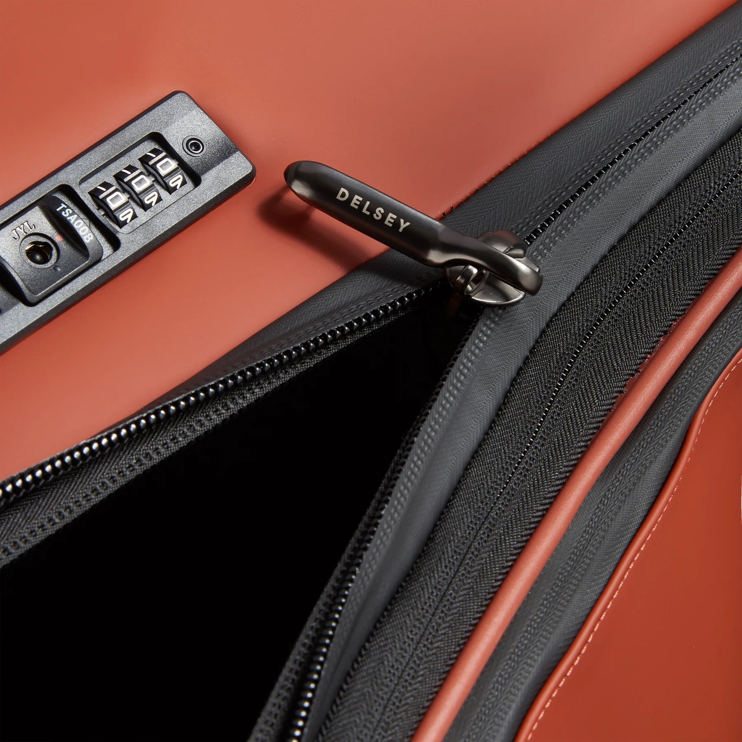 DELSEY TURENNE DOUX. TROLLEY CABINE EXTENSIBLE 4 ROUES DOUBLES 76CM