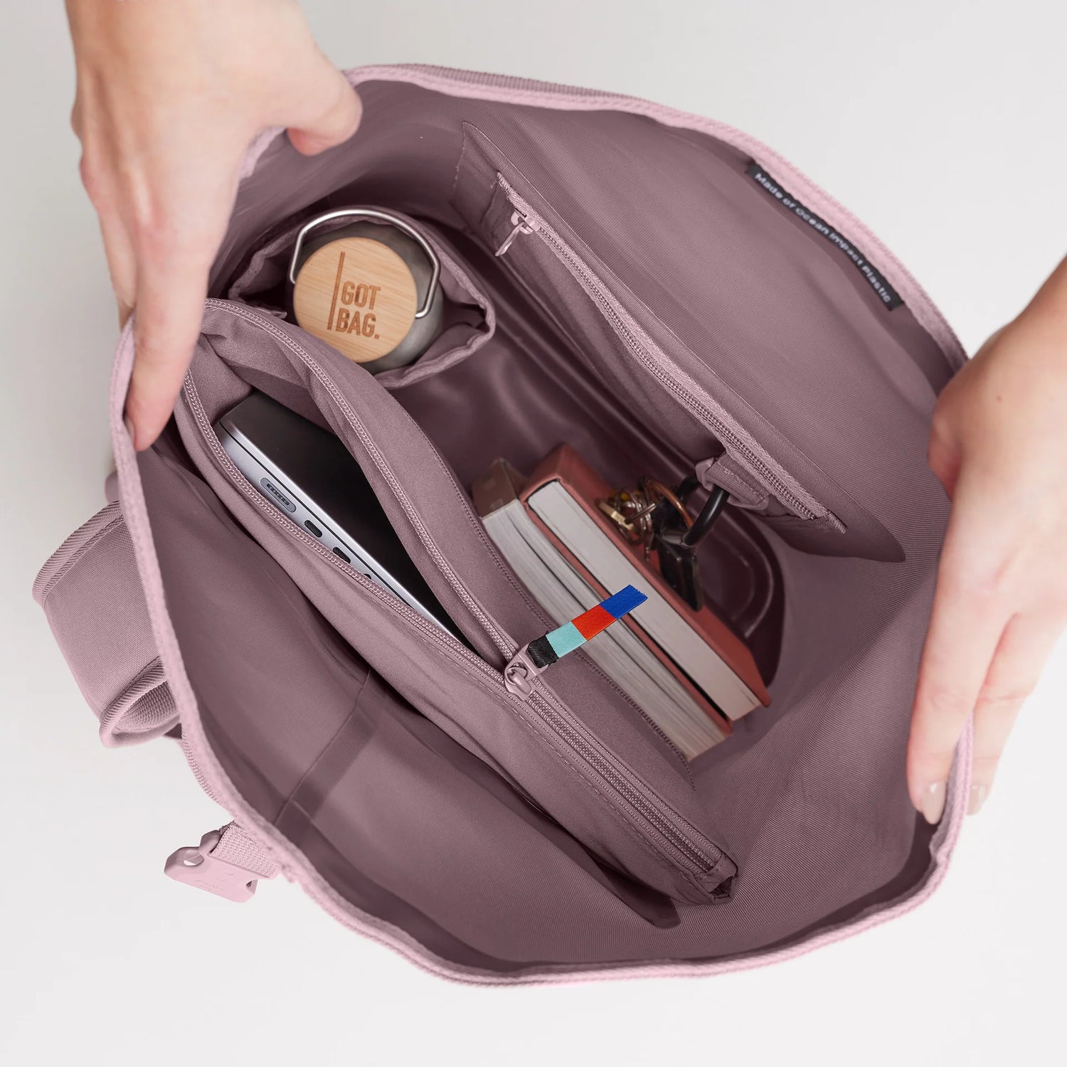 Tenho mochila de bolsa ROLLTOP Lite 2.0