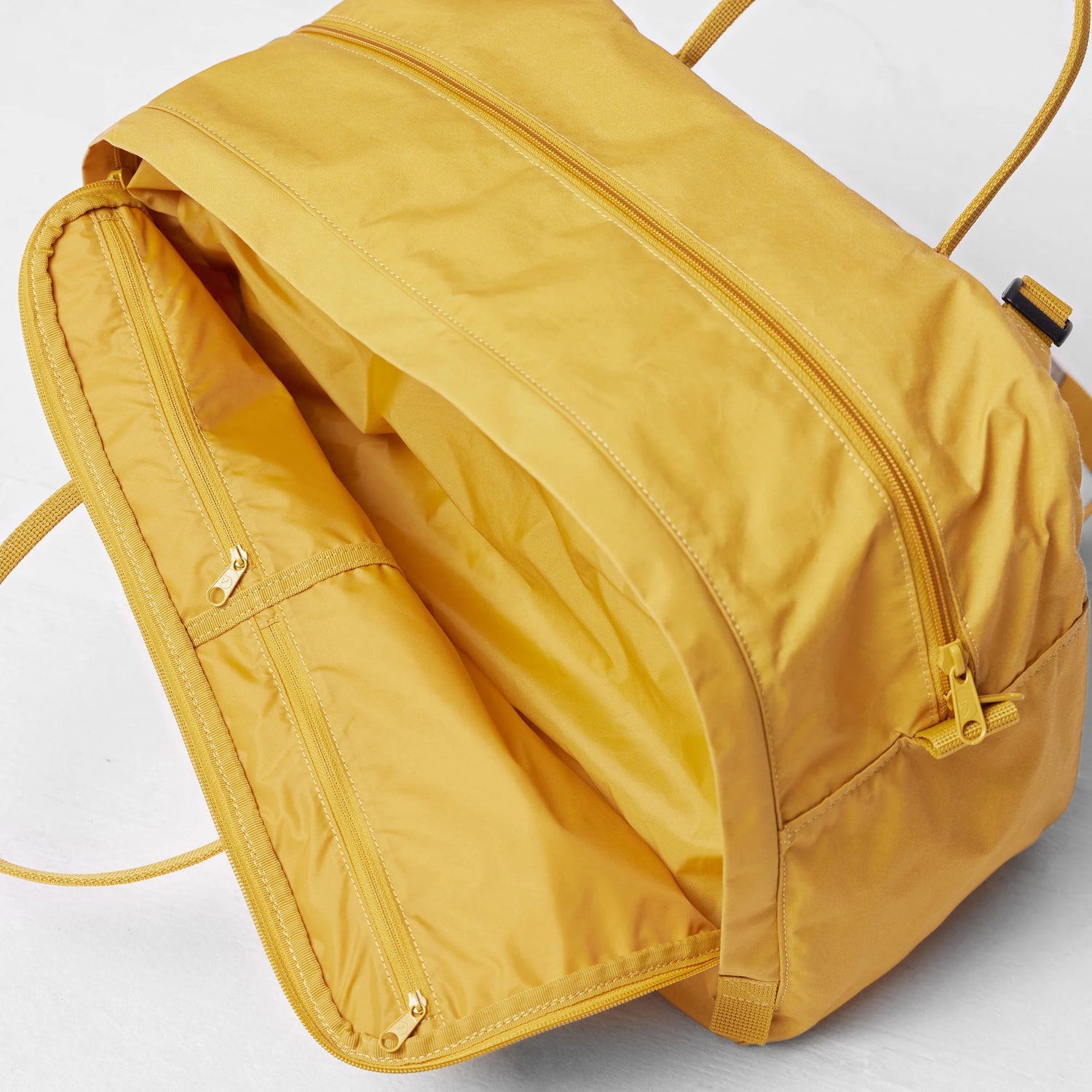 FJALLRAVEN KåNKEN WEEKENDER – BOLSA DE VIAJE/MOCHILA