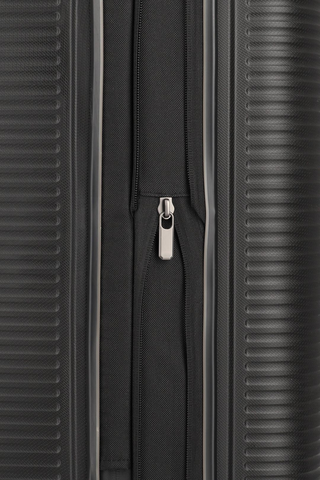 Travelite Udvidelig median kuffert Roomer 66 cm