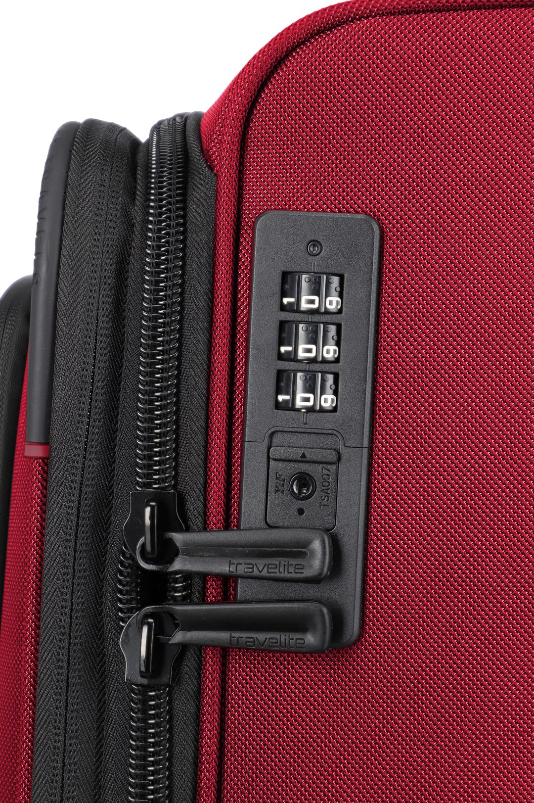 TRAVELITE Medium suitcase EXTENSIBLE CROSSLITE 5.0 69CM