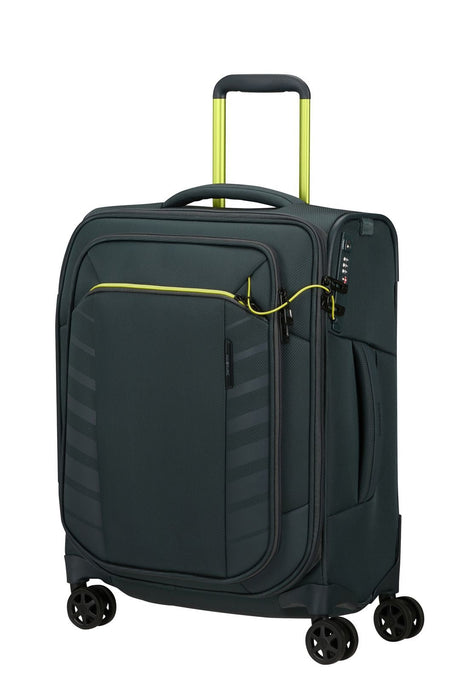 RESPARK 4 -wheel suitcase Strict of cabin