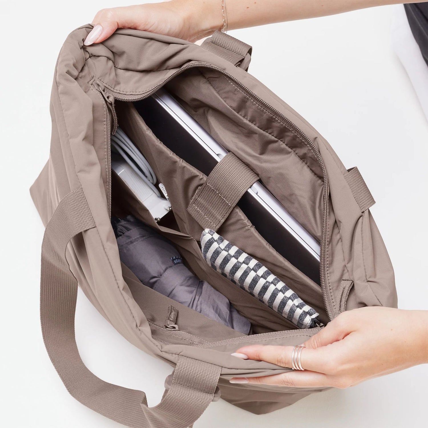 GOT BAG Puffer TOTE Bag monochrome