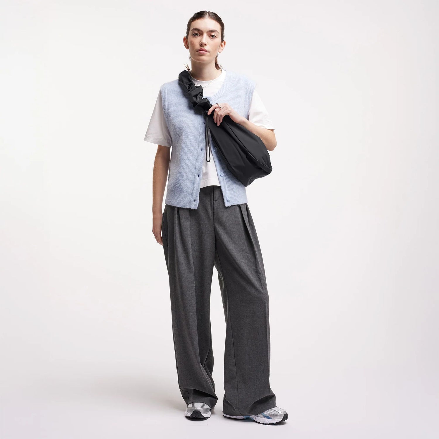 GOT BAG MOON BAG RUFFLE MONOCHROME