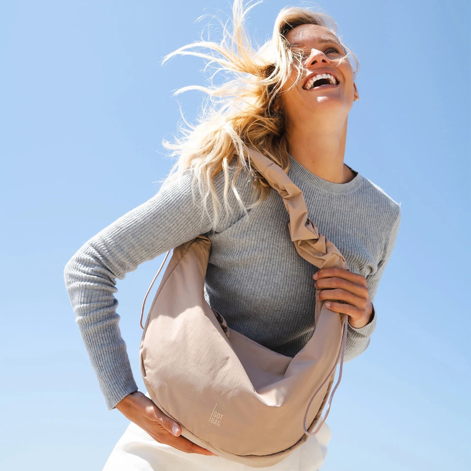 GOT BAG MOON BAG RUFFLE MONOCHROME