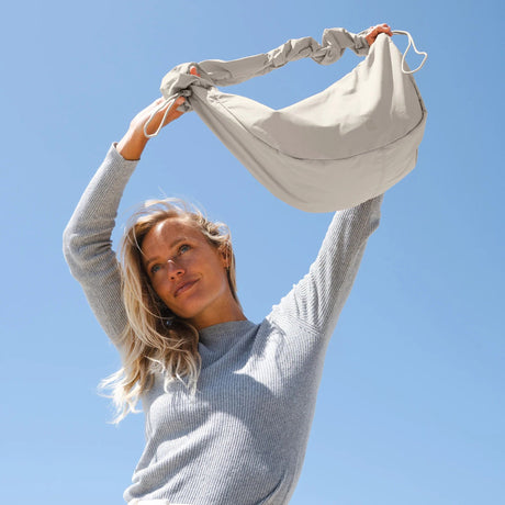 GOT BAG MOON BAG RUFFLE MONOCHROME