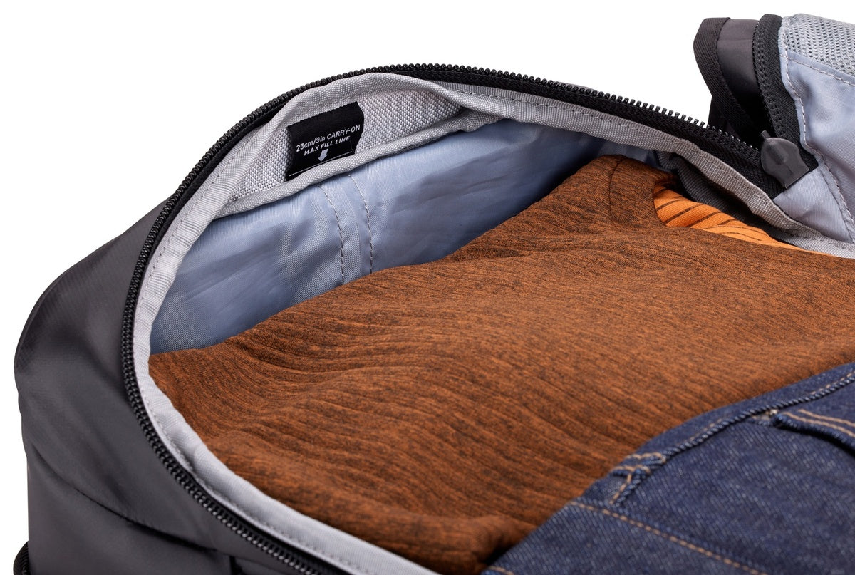 THULE MALETA DE MANO CHASM 55CM 2RUEDAS