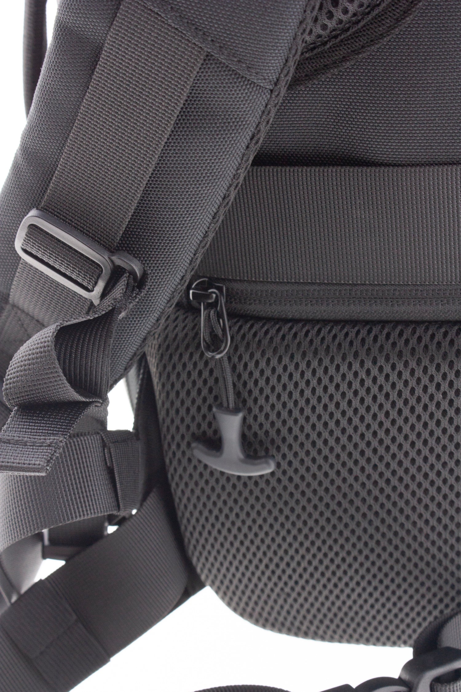 VOGART MITTLERER DIEBSTAHLSICHERER REISERUCKSACK