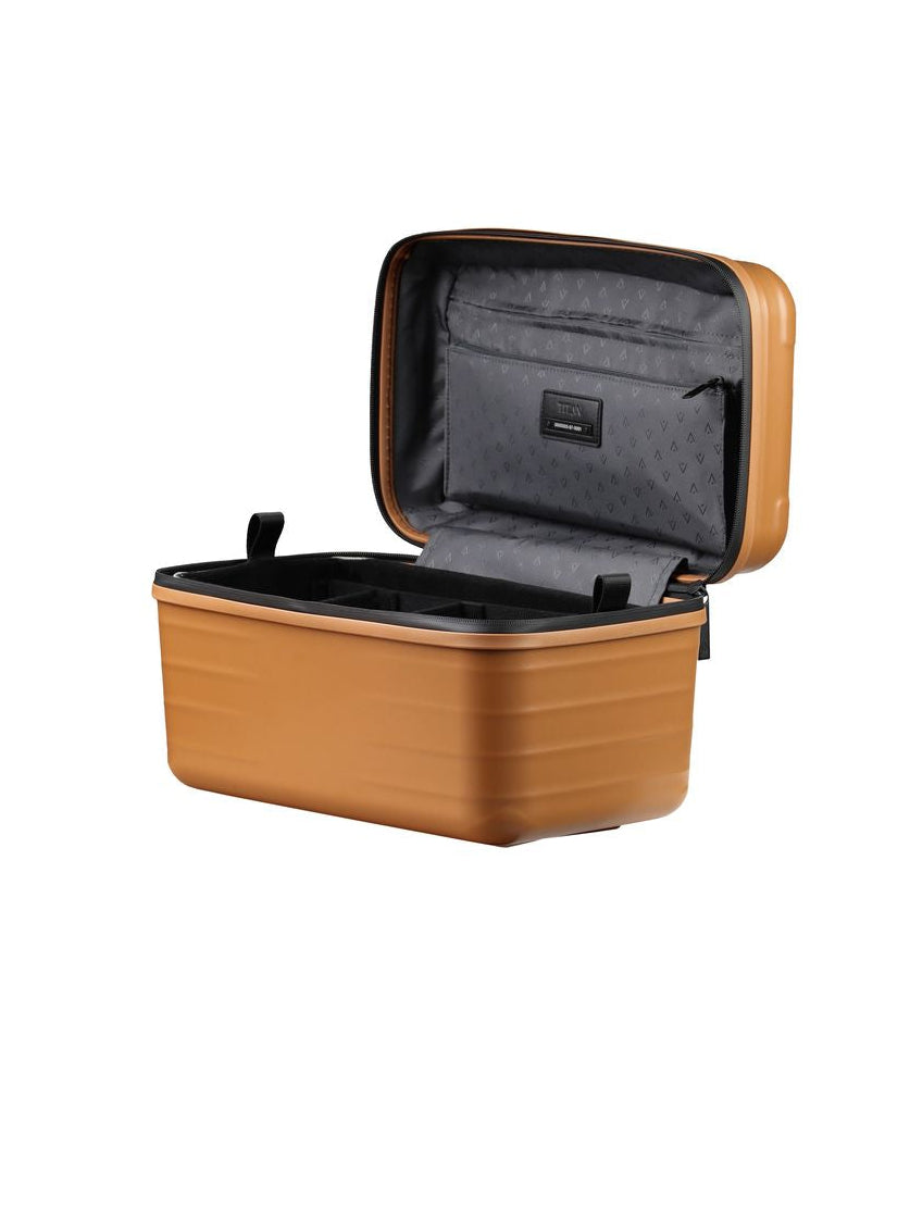 TITAN AGGIORNATO BEAUTY CASE
