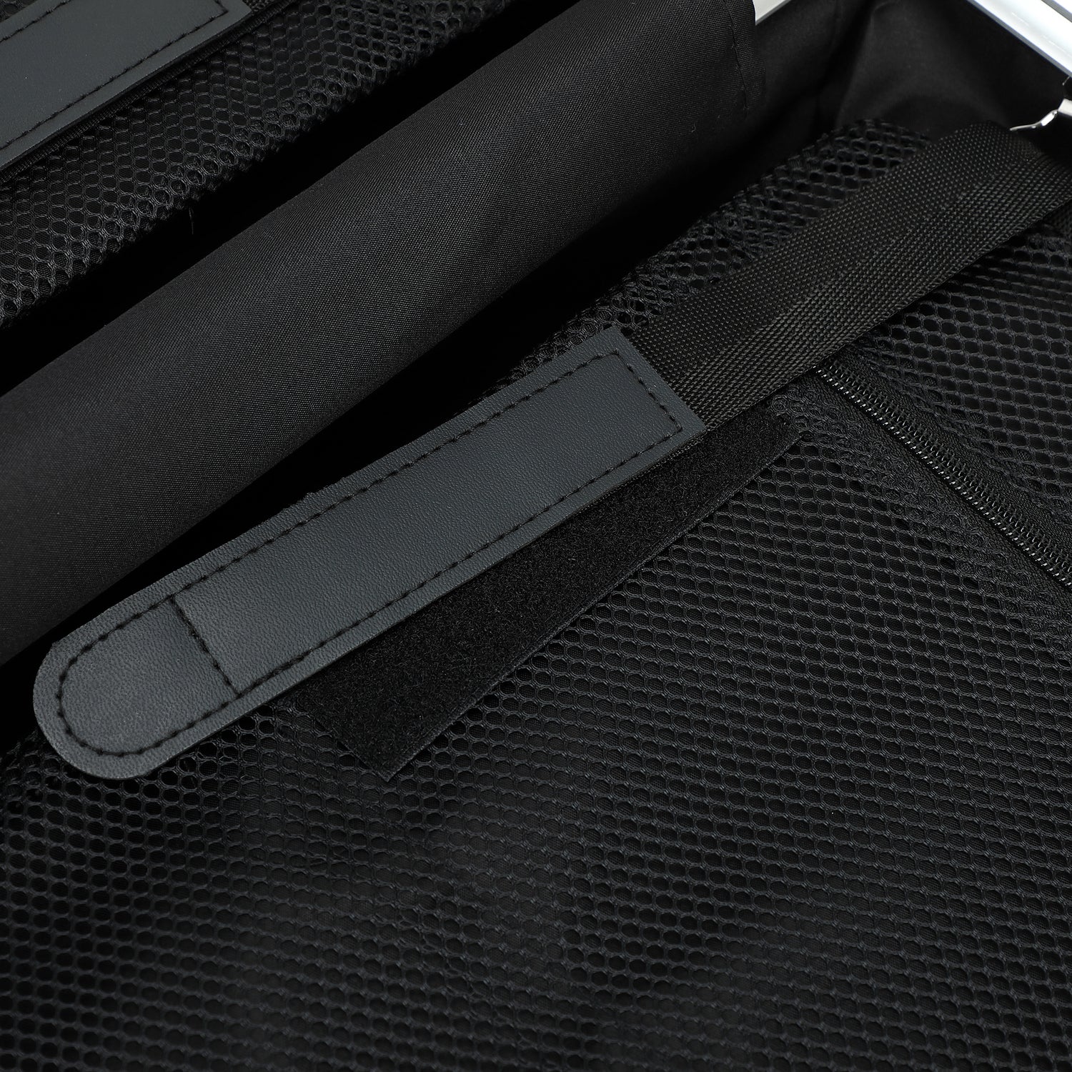 GREENWICH Maleta 100%  ALUMINIO Praga Mediana 66.5cm