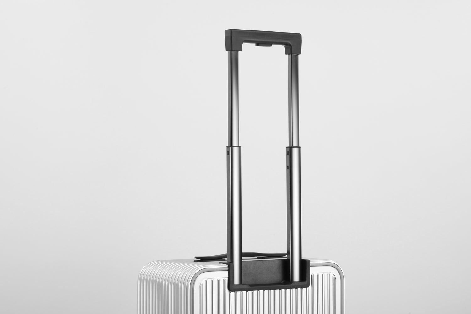 Walizka Easy Acces 100% aluminium TOKIO 57 cm