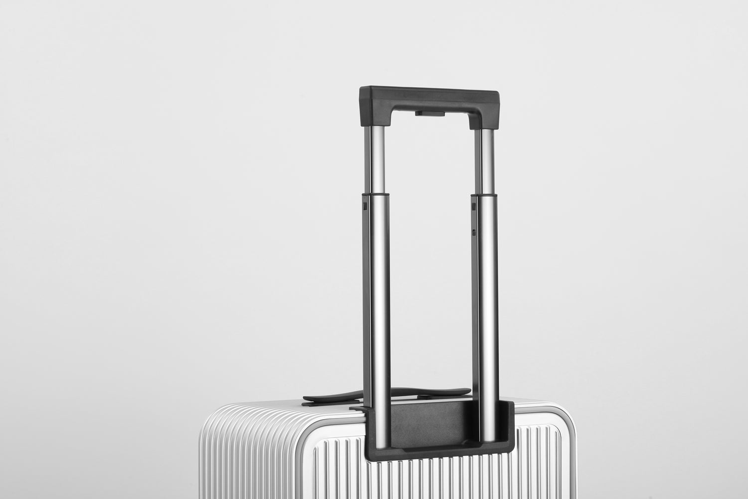 Walizka Easy Acces 100% aluminium TOKIO 57 cm