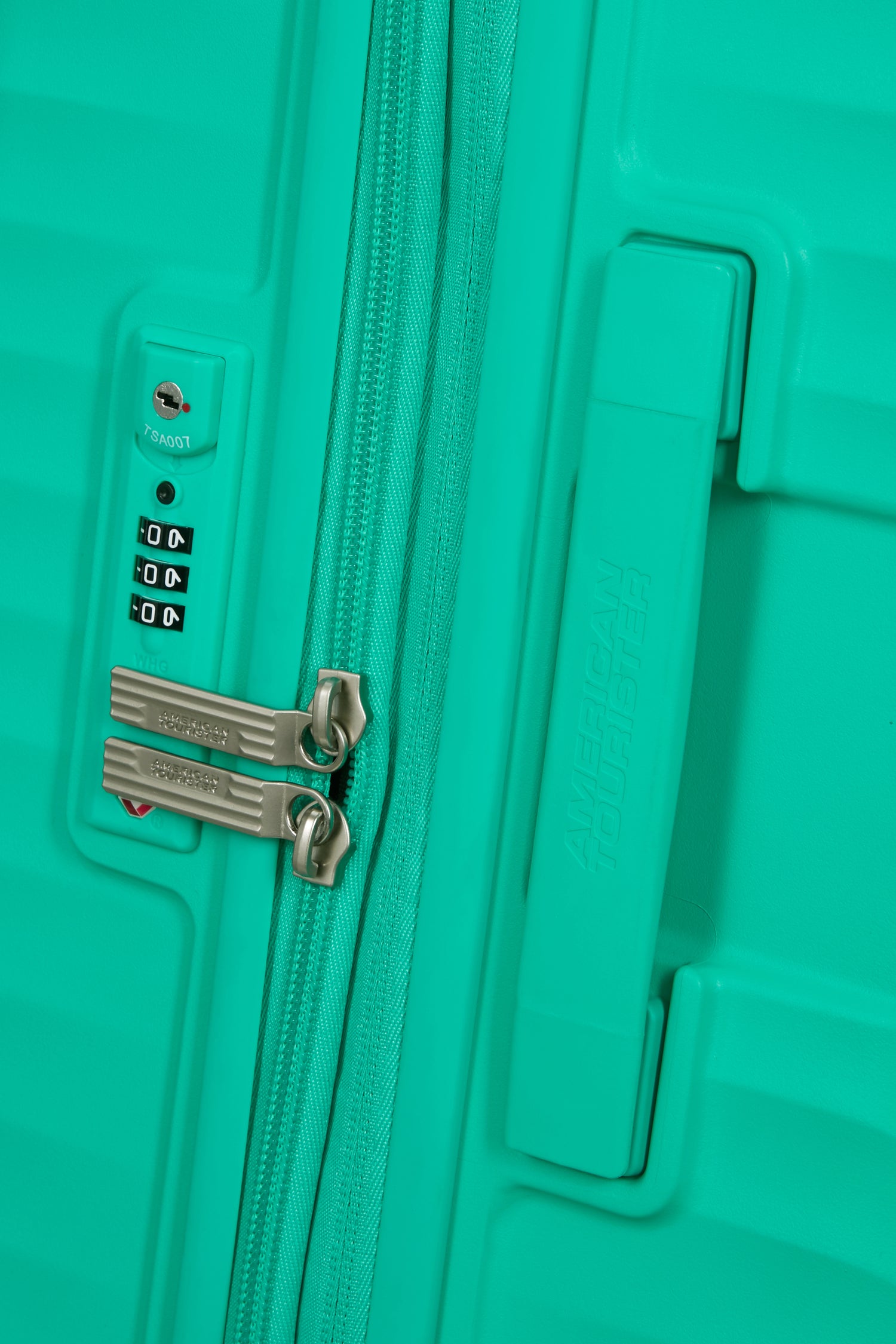 AMERICAN TOURISTER mittlerer Koffer 68cm DIABLAST