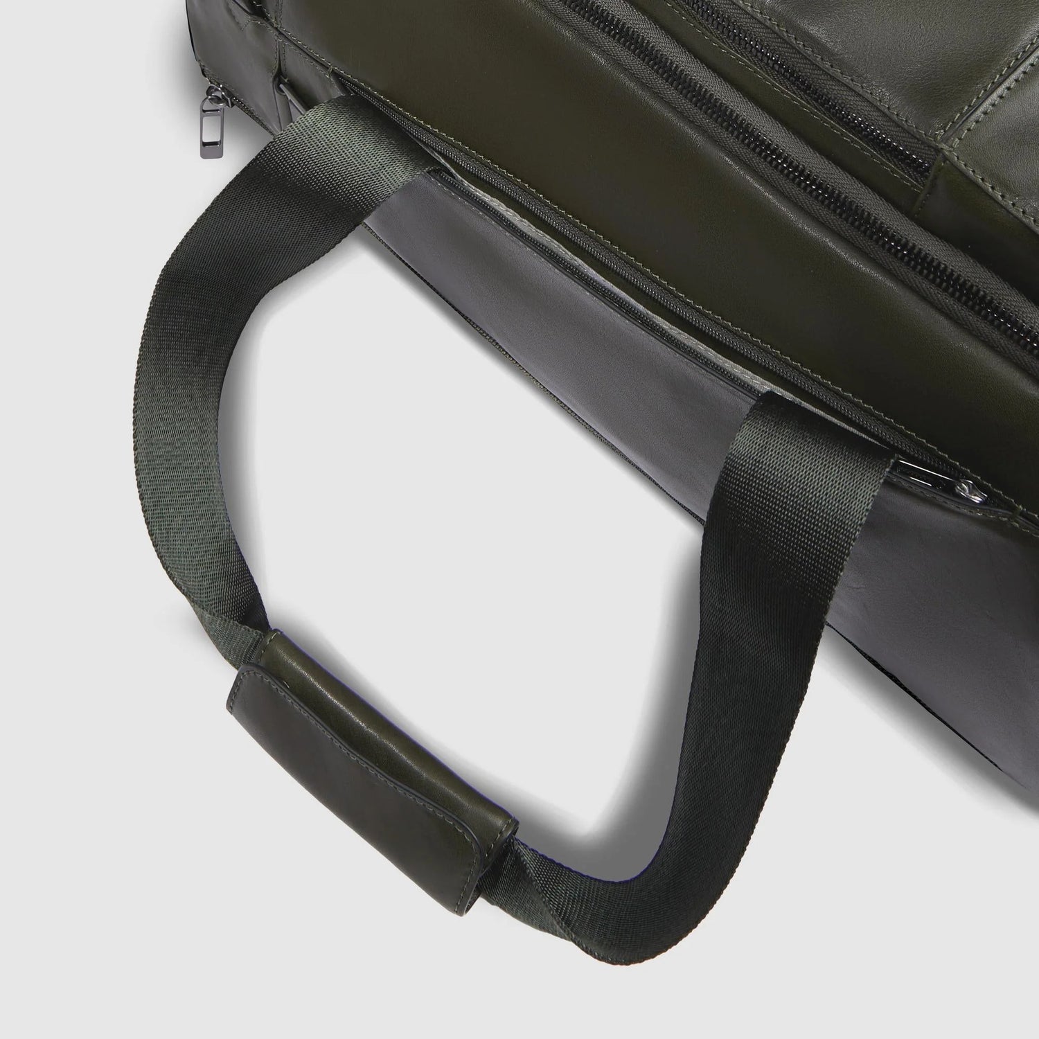 PIQUADRO BOLSA DE VIAJE ADAPTABLE A MOCHILA