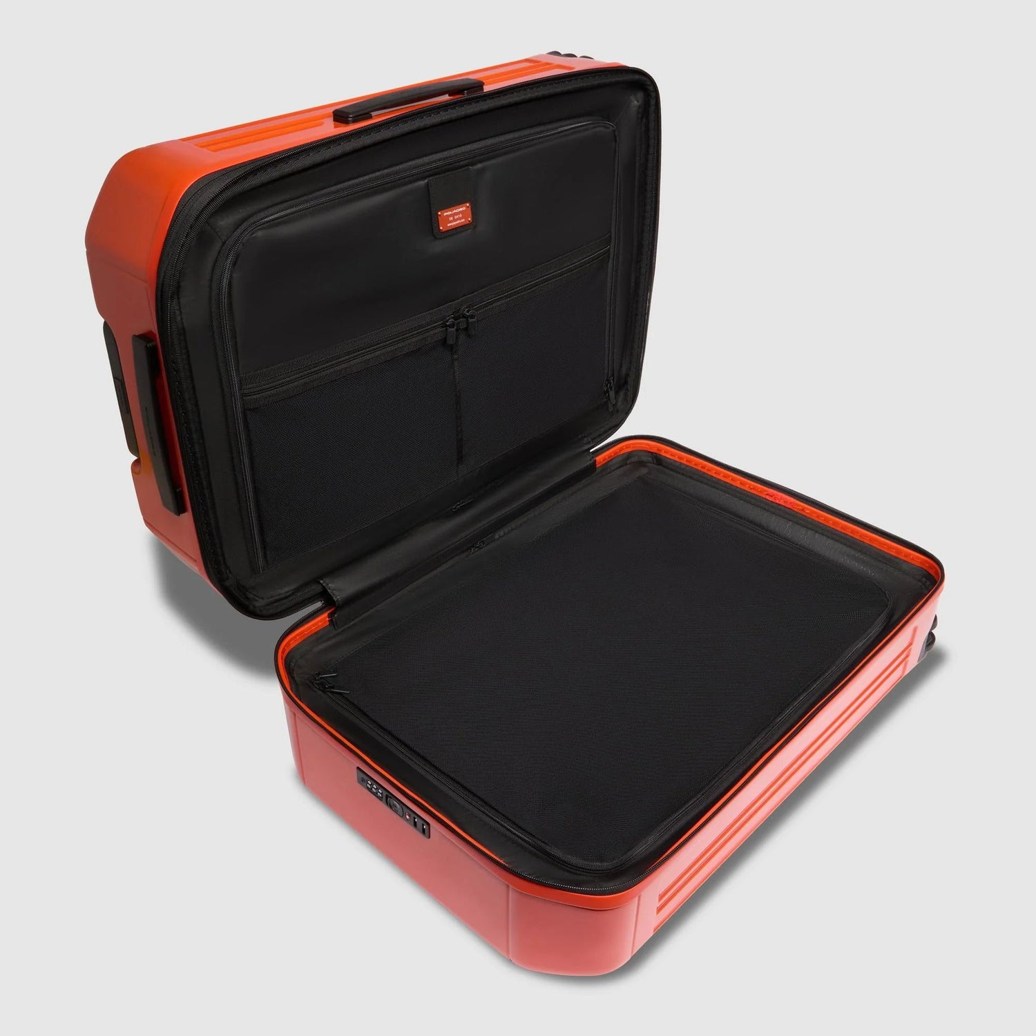 PIQUADRO MALETA MEDIANA EXTENSIBLE PQ LIGHT S2 69cm