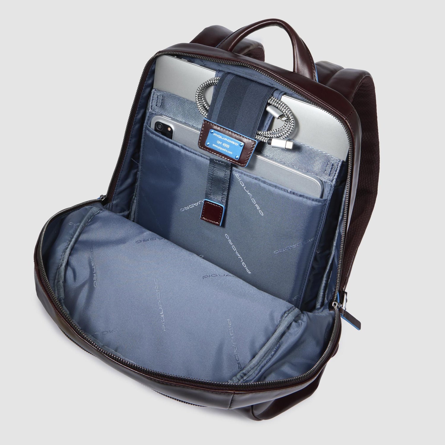 PIQUADRO MOCHILA PEQUEÑA PARA PORTÁTIL E IPAD® BLUE SQUARE