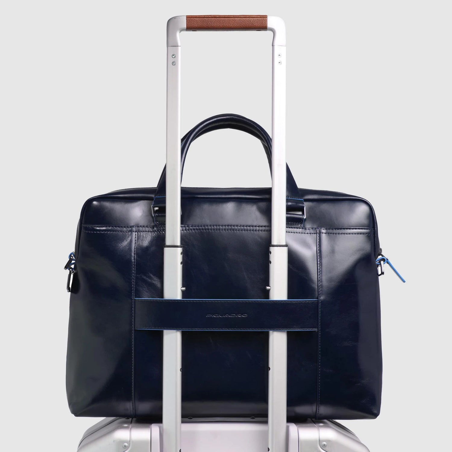 LAPTOPKAST 14 BLAUW VIERKANT