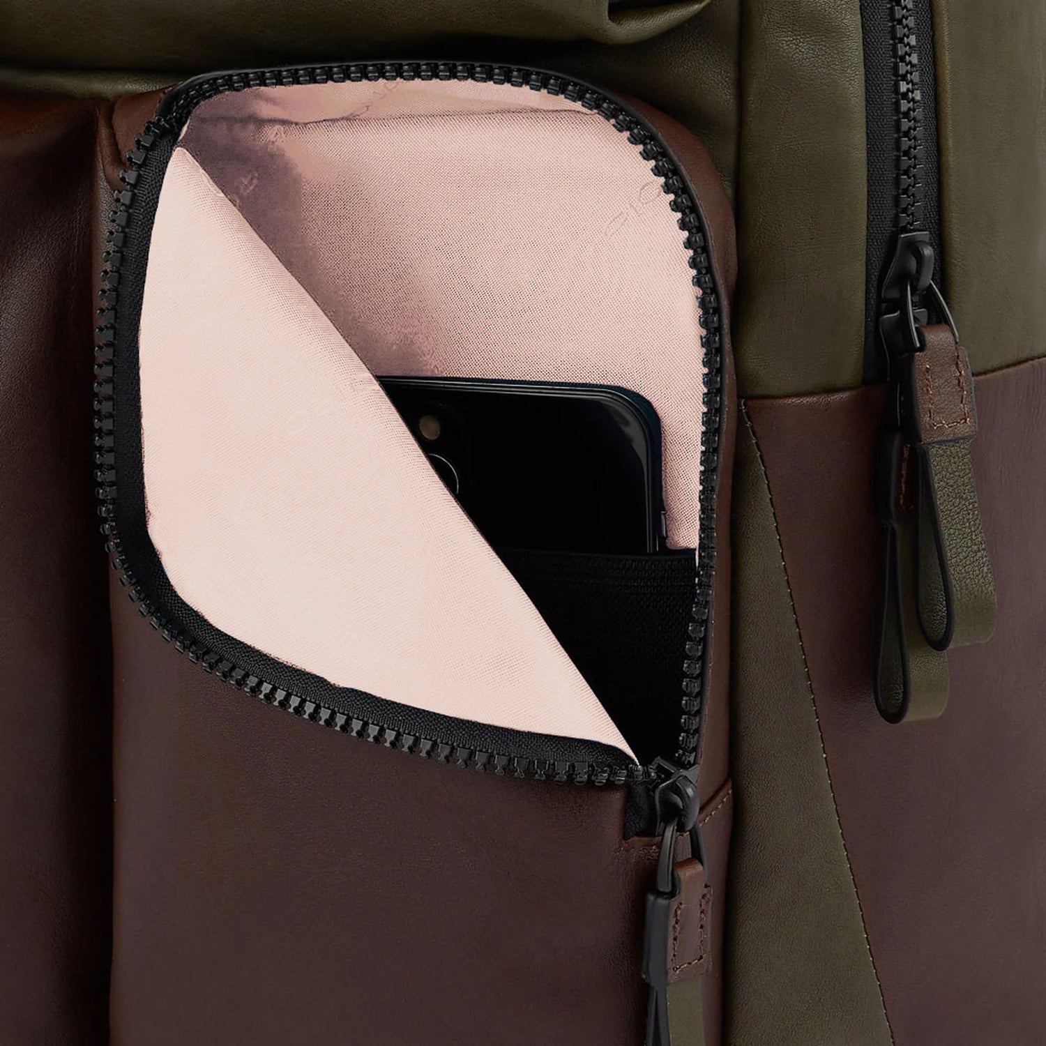 PIQUADRO MOCHILA DE HOMEM COM CAPA IMPERMEÁVEL HARPER