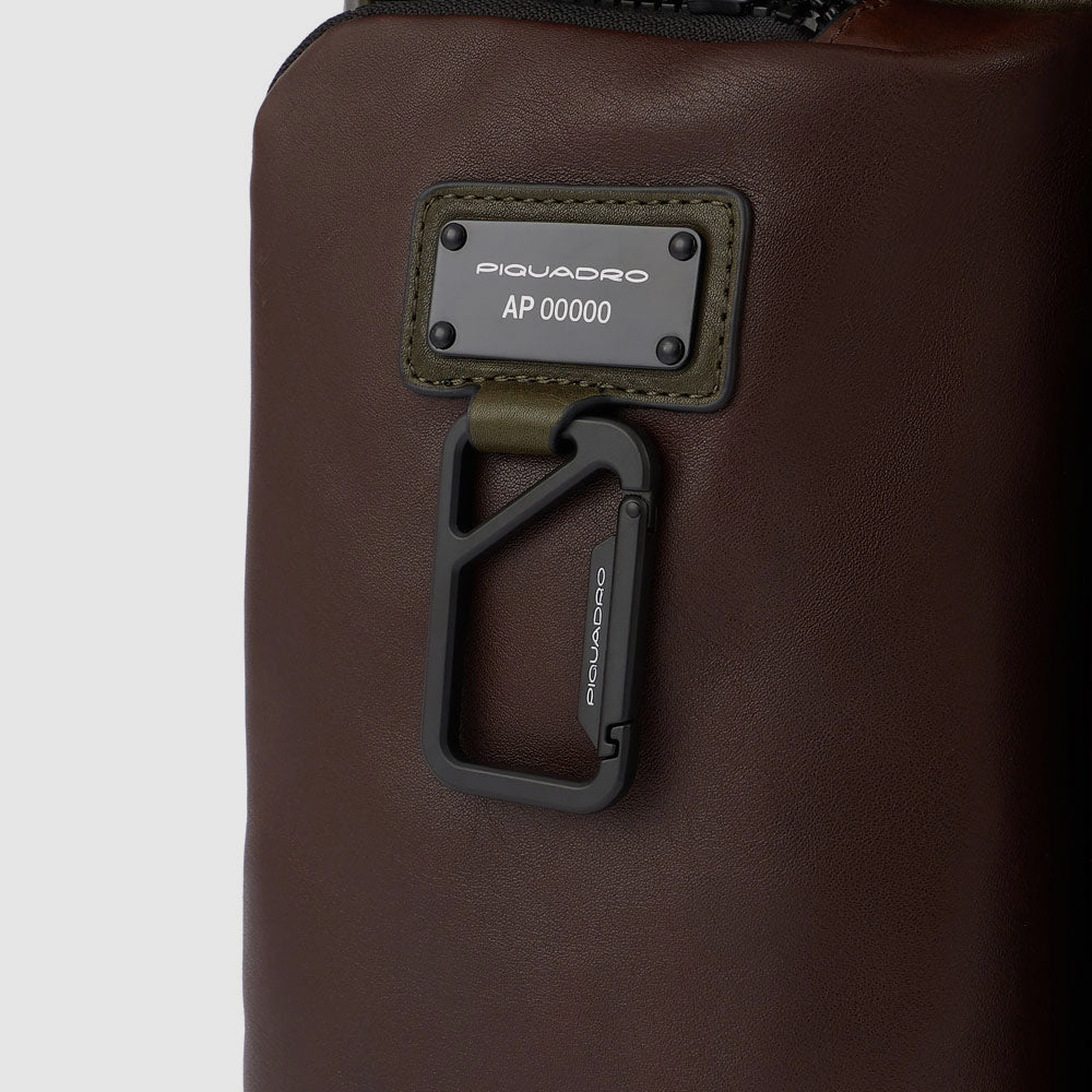 PIQUADRO MOCHILA DE HOMEM COM CAPA IMPERMEÁVEL HARPER