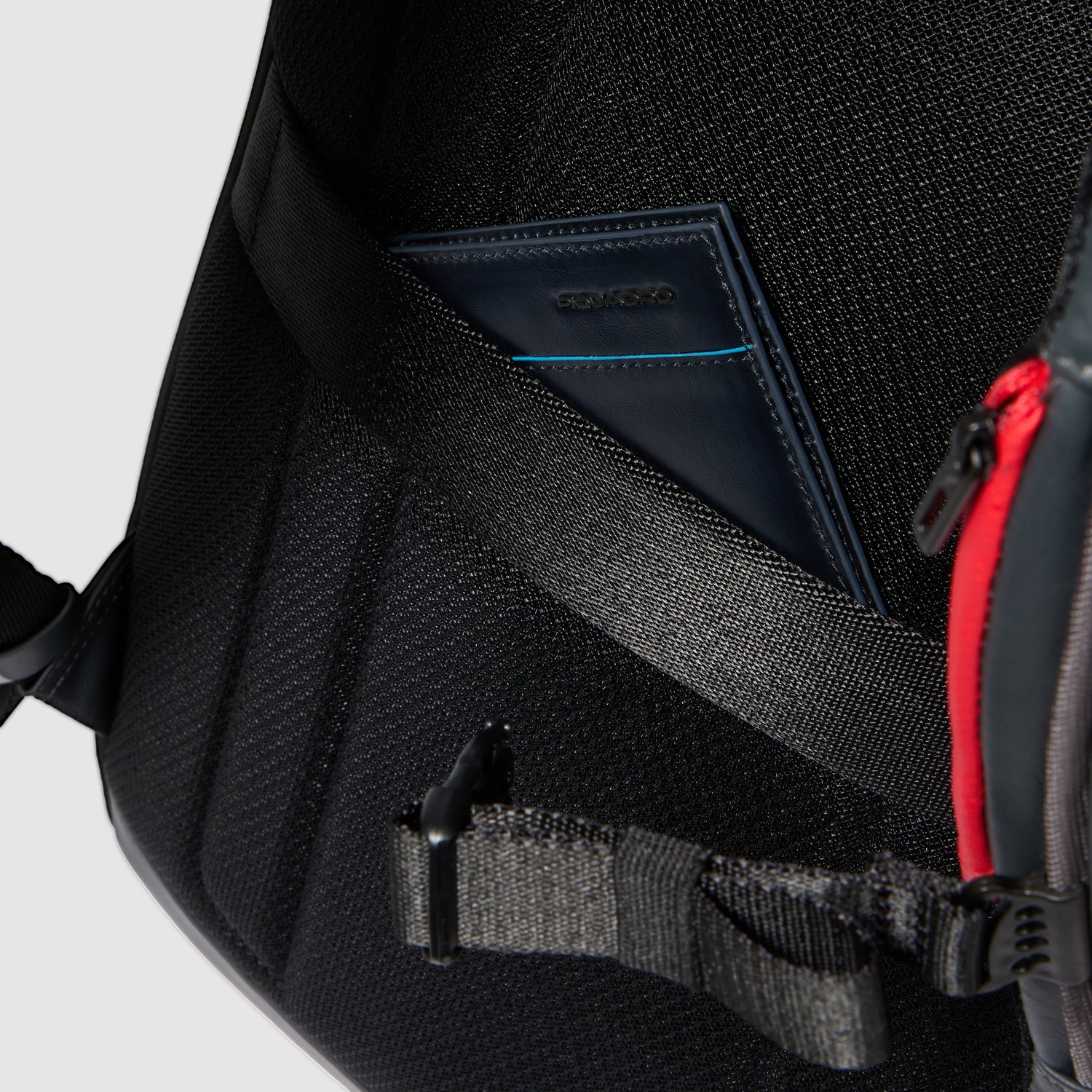 MOCHILA URBANA EXPANSÍVEL PARA PORTÁTIL 15