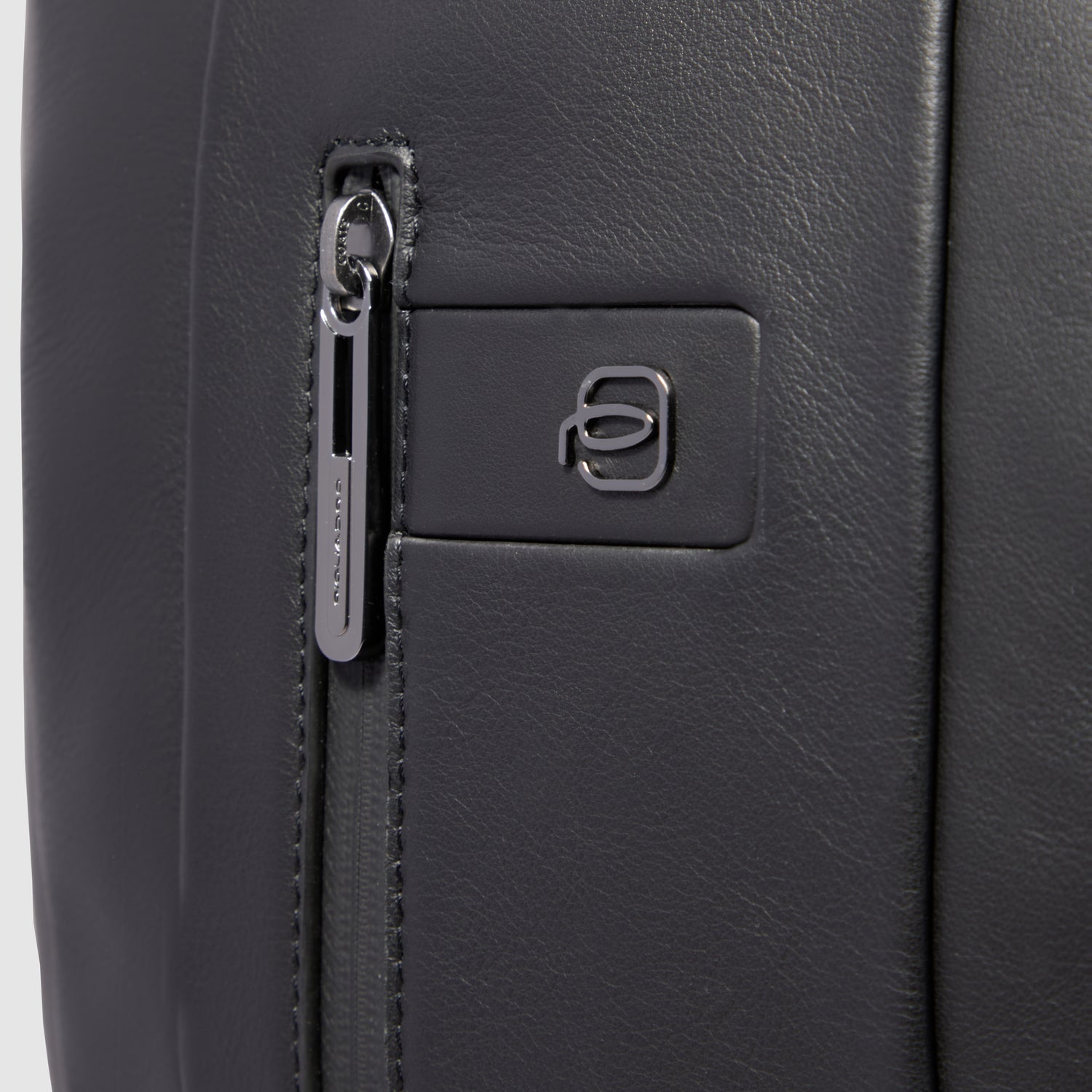 MOCHILA URBANA EXPANSÍVEL PARA PORTÁTIL 15