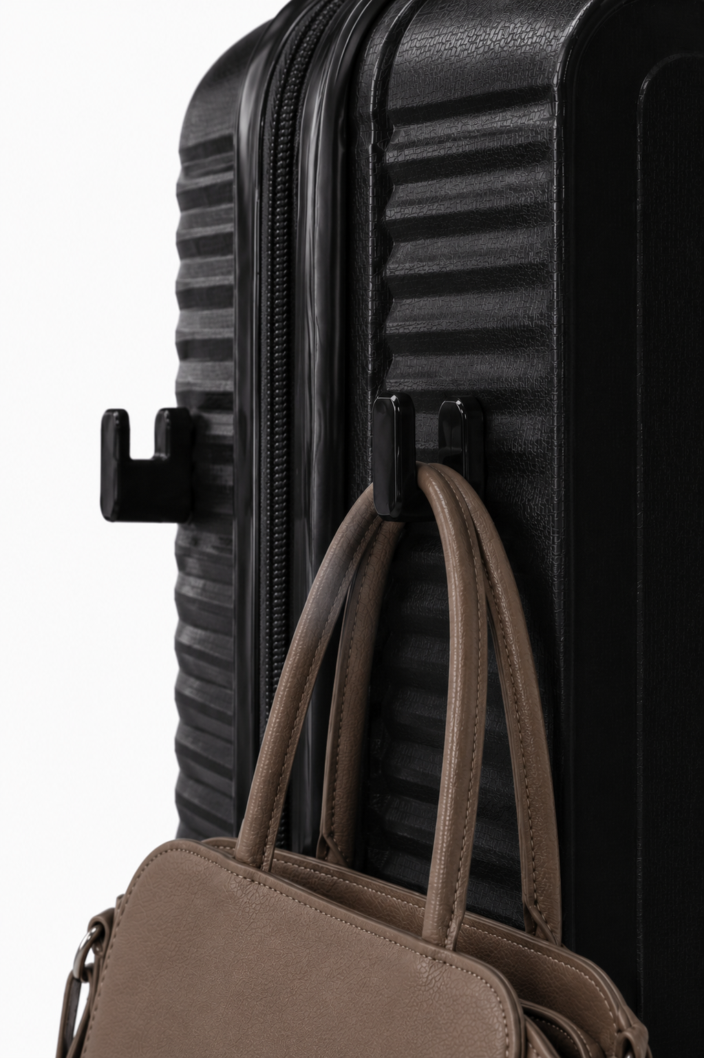 GREENWICH Medium suitcase with EXTENSIBLE ARUBA 66CM