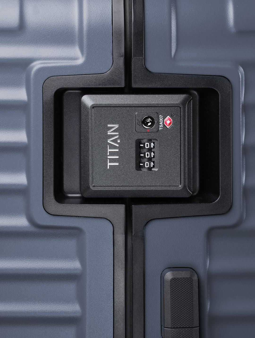 TITAN OVERSEAS SVT KOFFER MIT FRONTASCHE