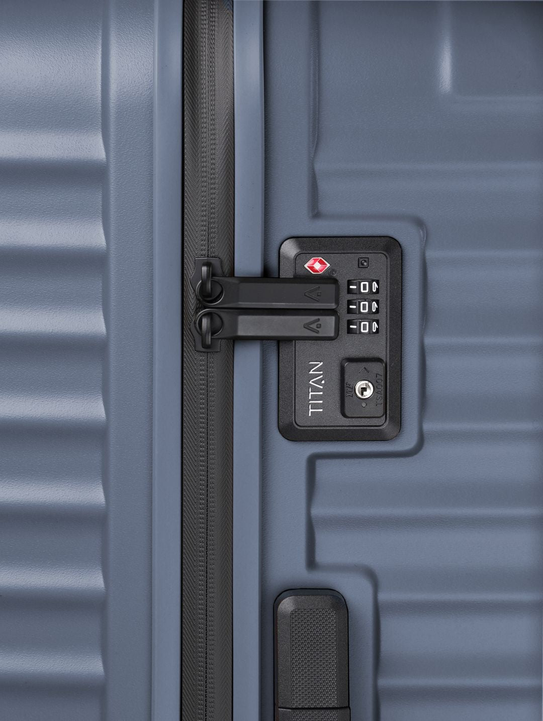 TITAN VALISE DE MISE À NIVEAU L - 75CM