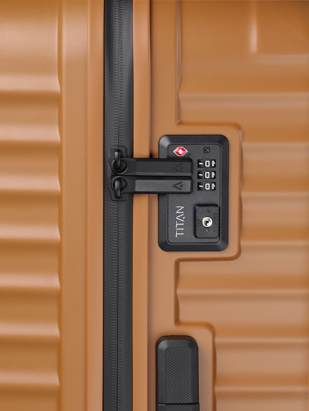 TITAN VALISE DE MISE À NIVEAU D CABINE S23 - 55CM