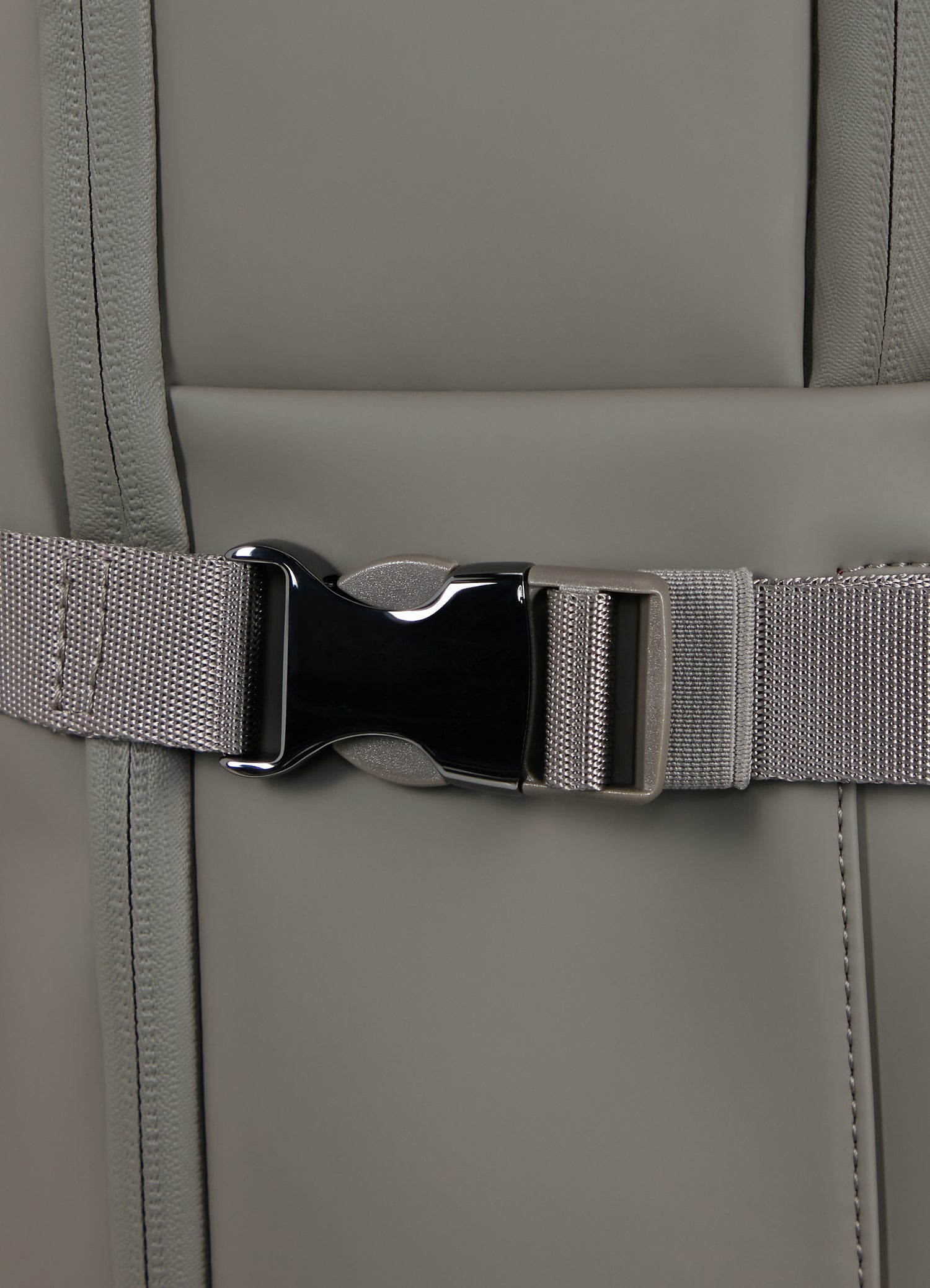 LIPAULT mochila pro 16" LOST IN BERLIN Ash stone