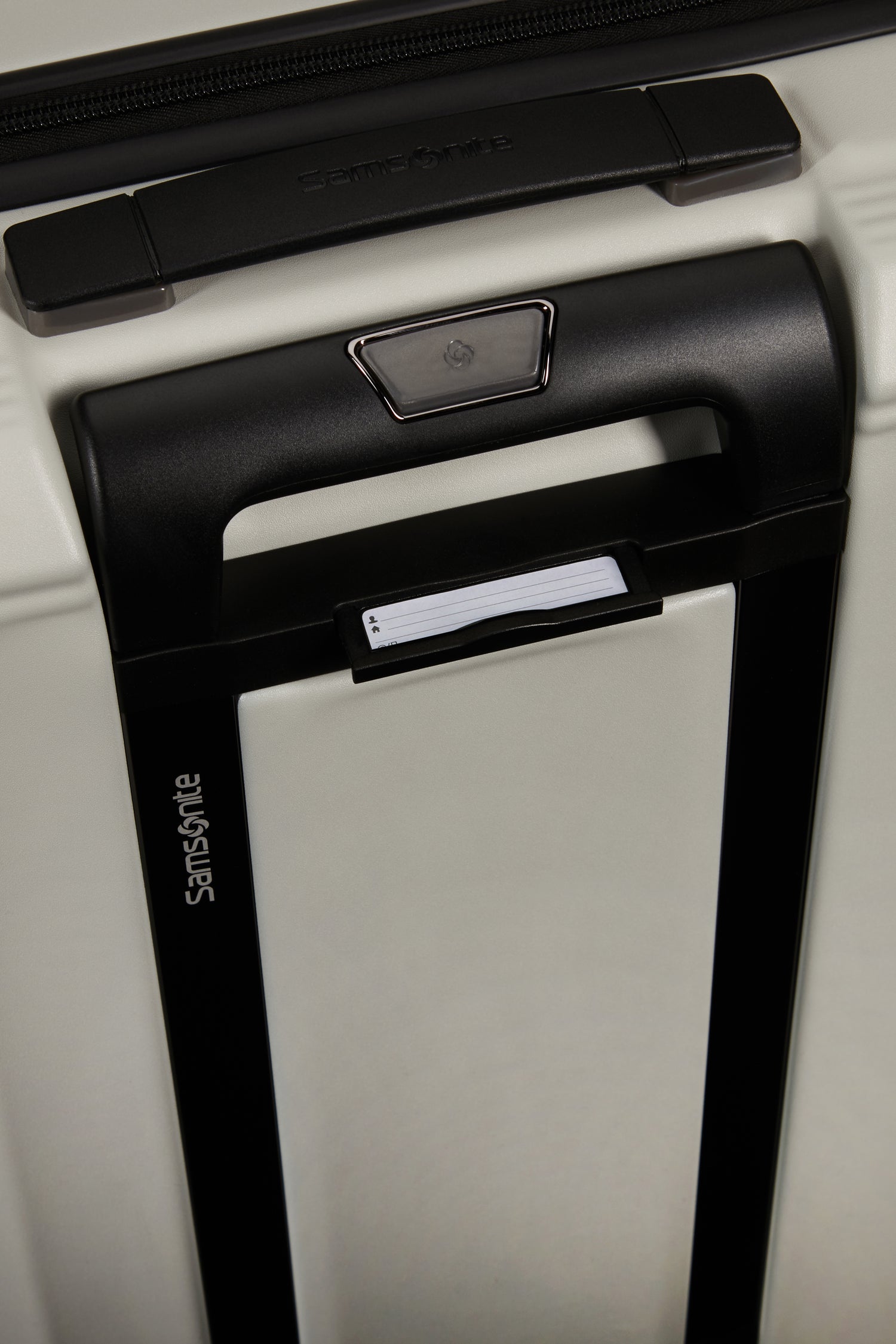 Maleta Mediana Extensible NUON de Samsonite 69cm