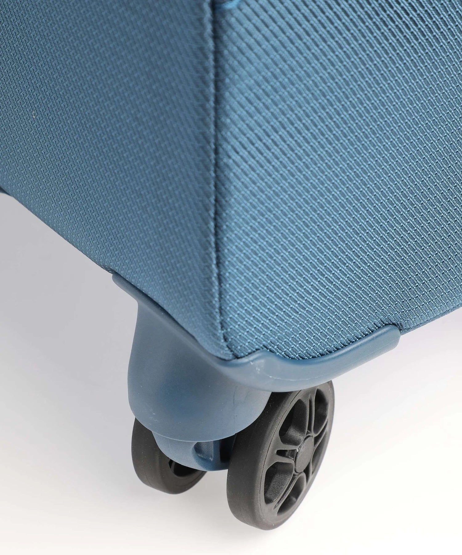 DELSEY MONTMARTRE AIR 2.0. TROLLEY CABIN SLIM 4 DOUBLE WHEELS 55CM