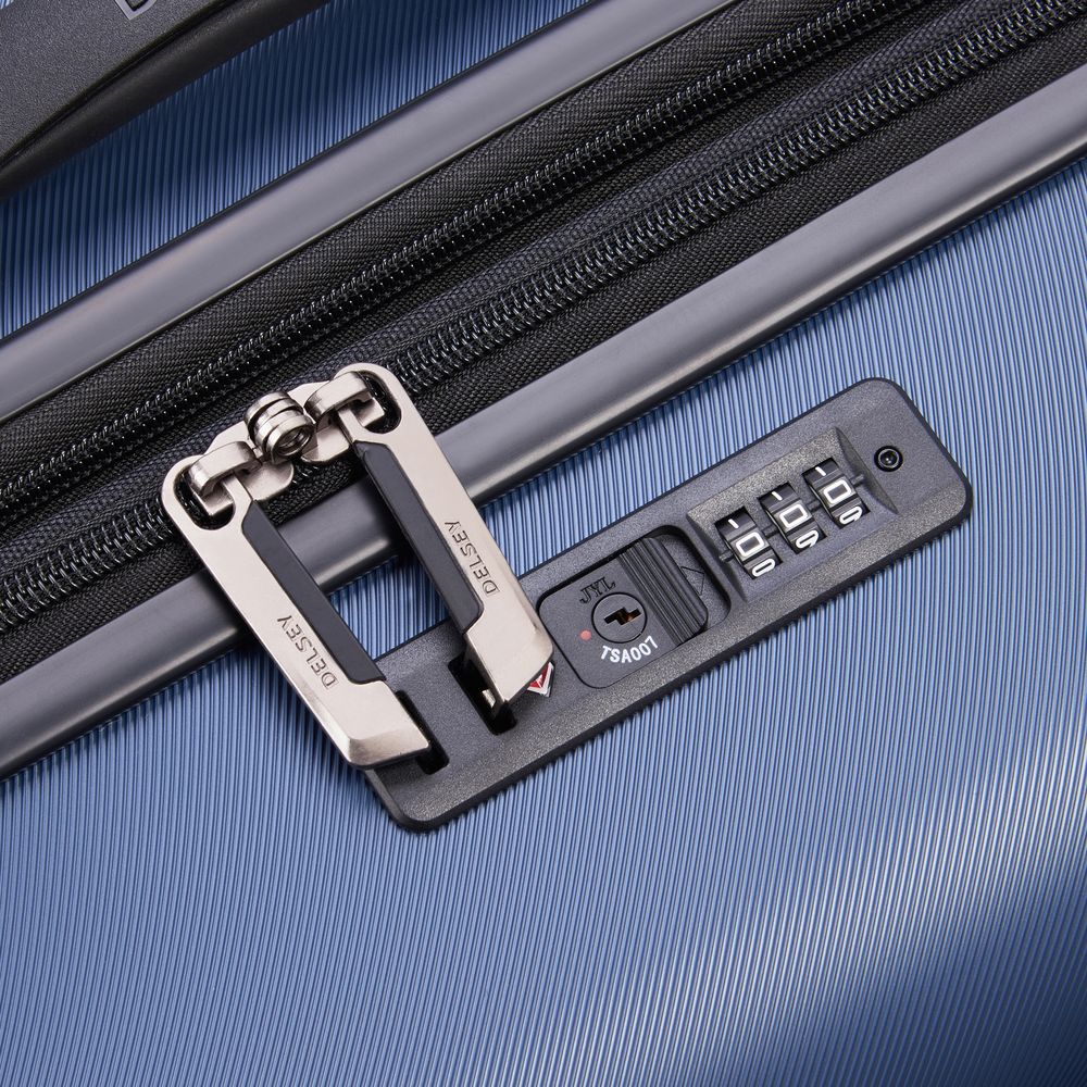 DELSEY VALISE MOYENNE AIR ARMURE RIGIDE D'UNE CAPACITÉ DE 71,22 L