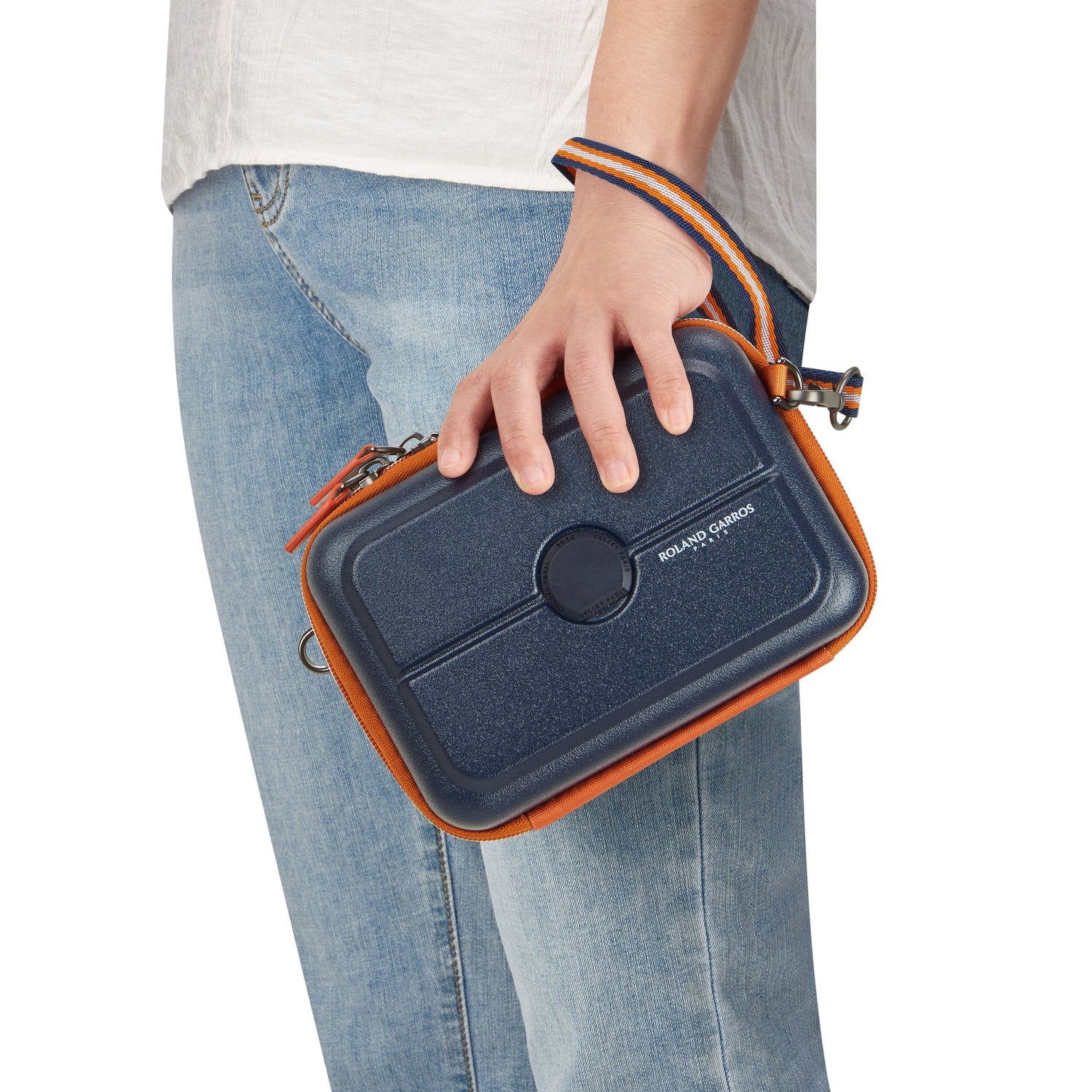 DELSEY URBAN BAG TURENNE 2 VALMISTETTU 100 % POLYKARBONAATISTA TIILESSÄ