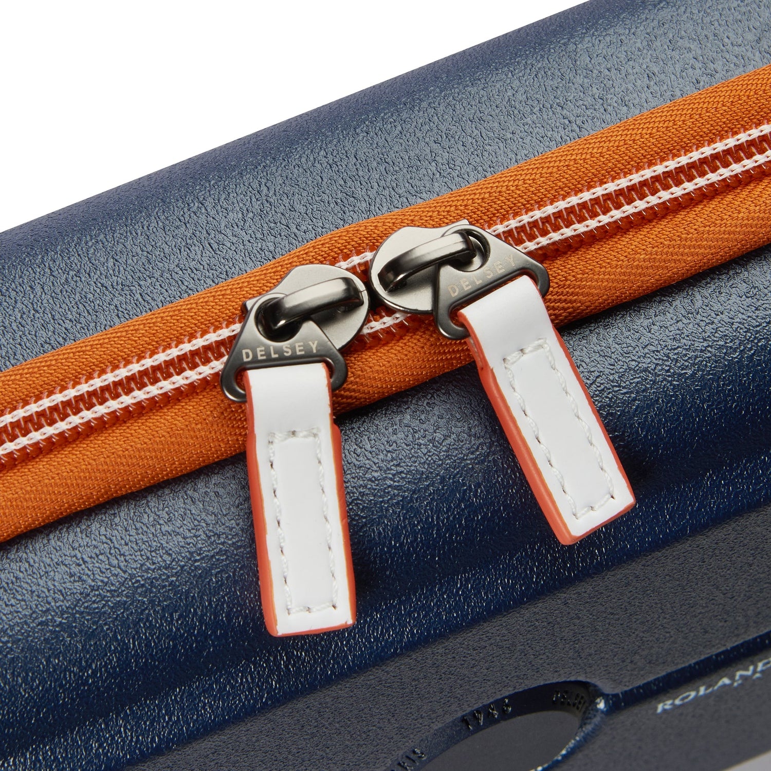 DELSEY URBAN BAG TURENNE 2 VALMISTETTU 100 % POLYKARBONAATISTA TIILESSÄ