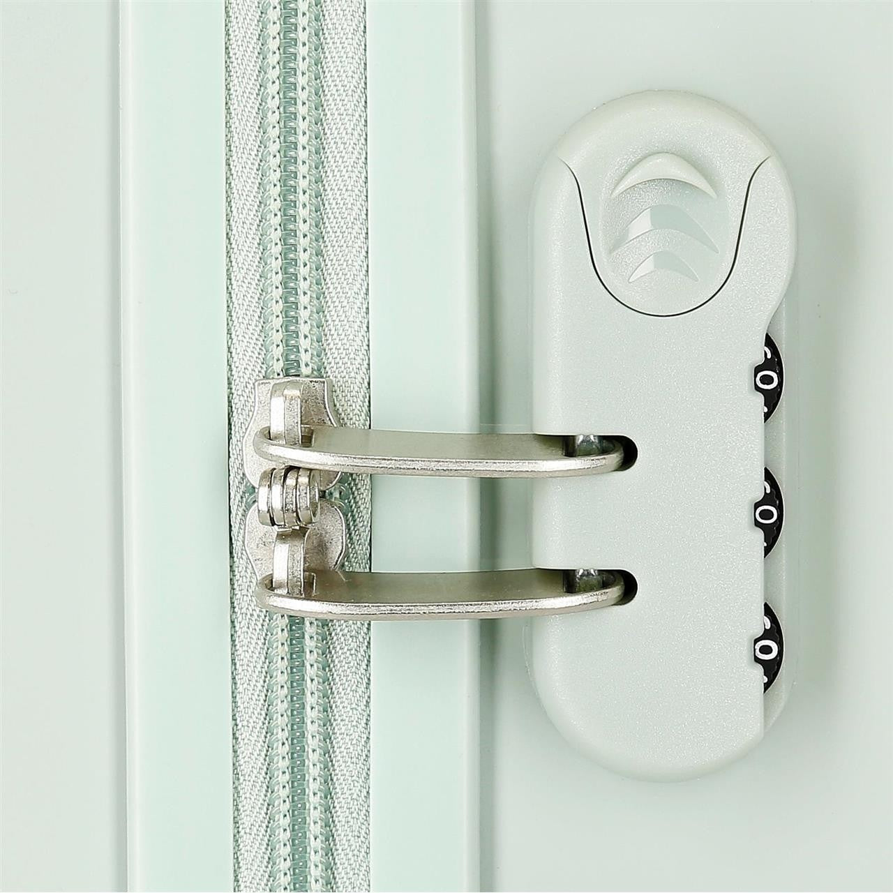 Cabin suitcase STAR WARS GROGU Rigid 55 CM