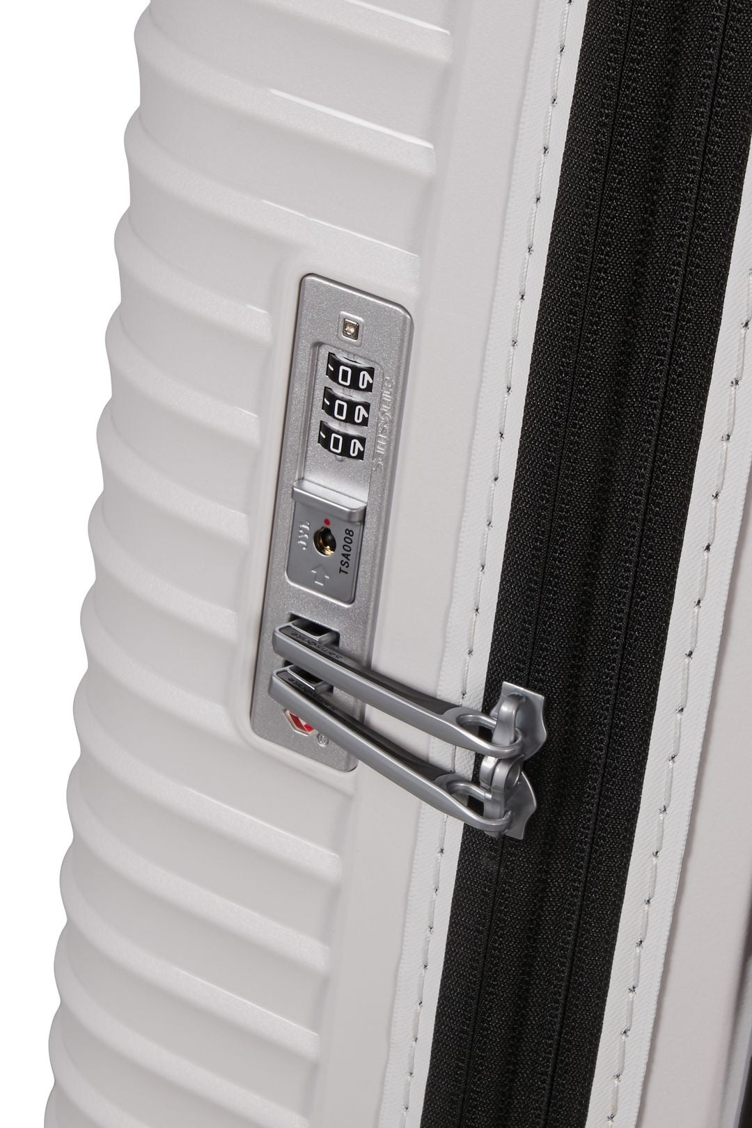 Mittlerer Koffer Extensible UPSCAPE von Samsonite 68cm