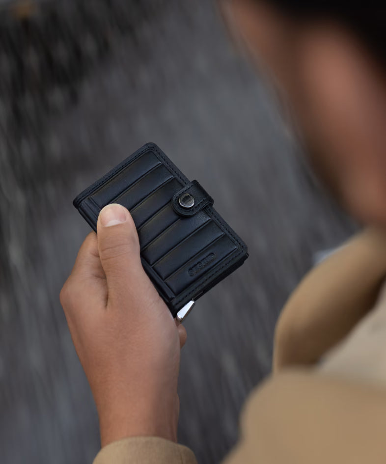 SECRID MINIWALLET+ EMBOSS LINES